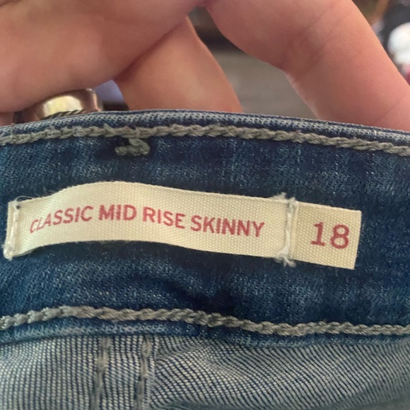 Ladies Plus Levi’s Classic Mid Rise Skinny Size 18 - Picture 5 of 5